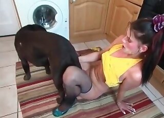 Hot wife takes an excellent ride on her dog’s big pink pecker